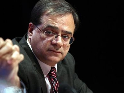 Aκούει ο υπουργός Οικονομικών;